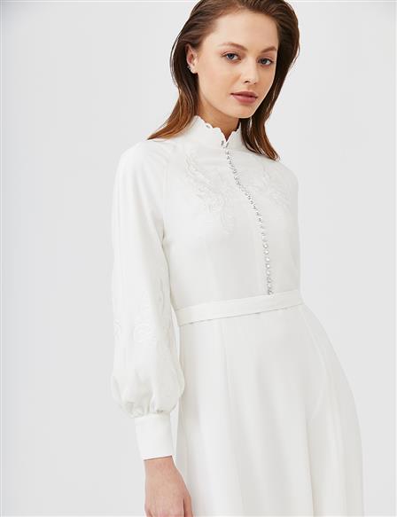 Nakışlı Dik Yaka Maxi Elbise Beyaz B21 23128