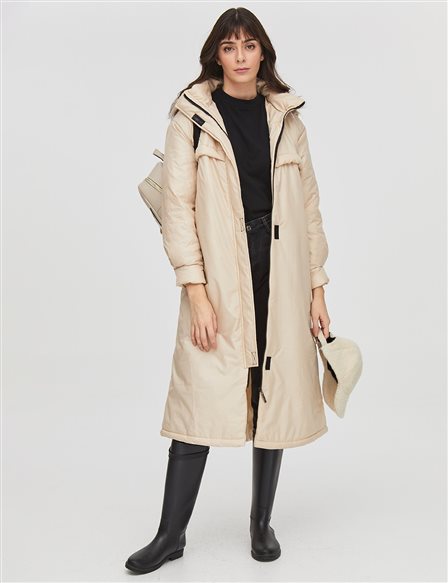 Fur Detailed Hooded Inflatable Trench Coat Cream