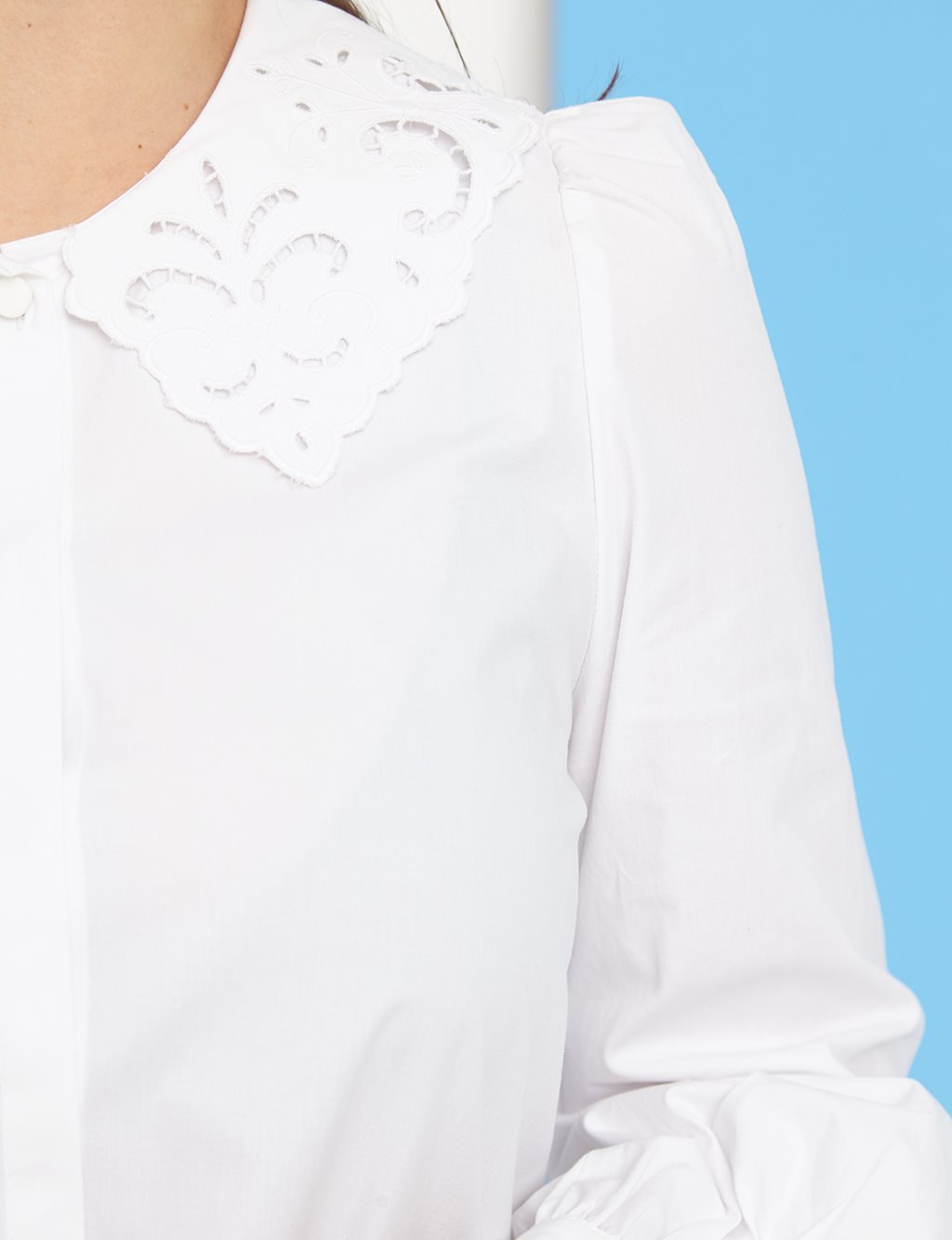 Collar Scalloped Shirt B21 10003 White