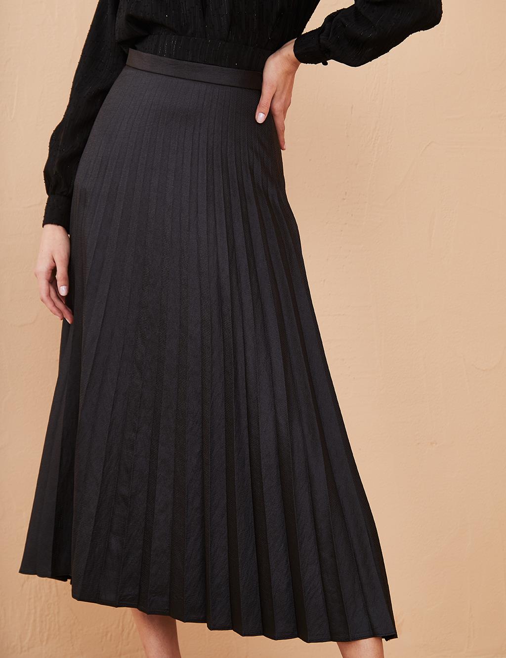 Pleated A-line Skirt B21 12011 Black
