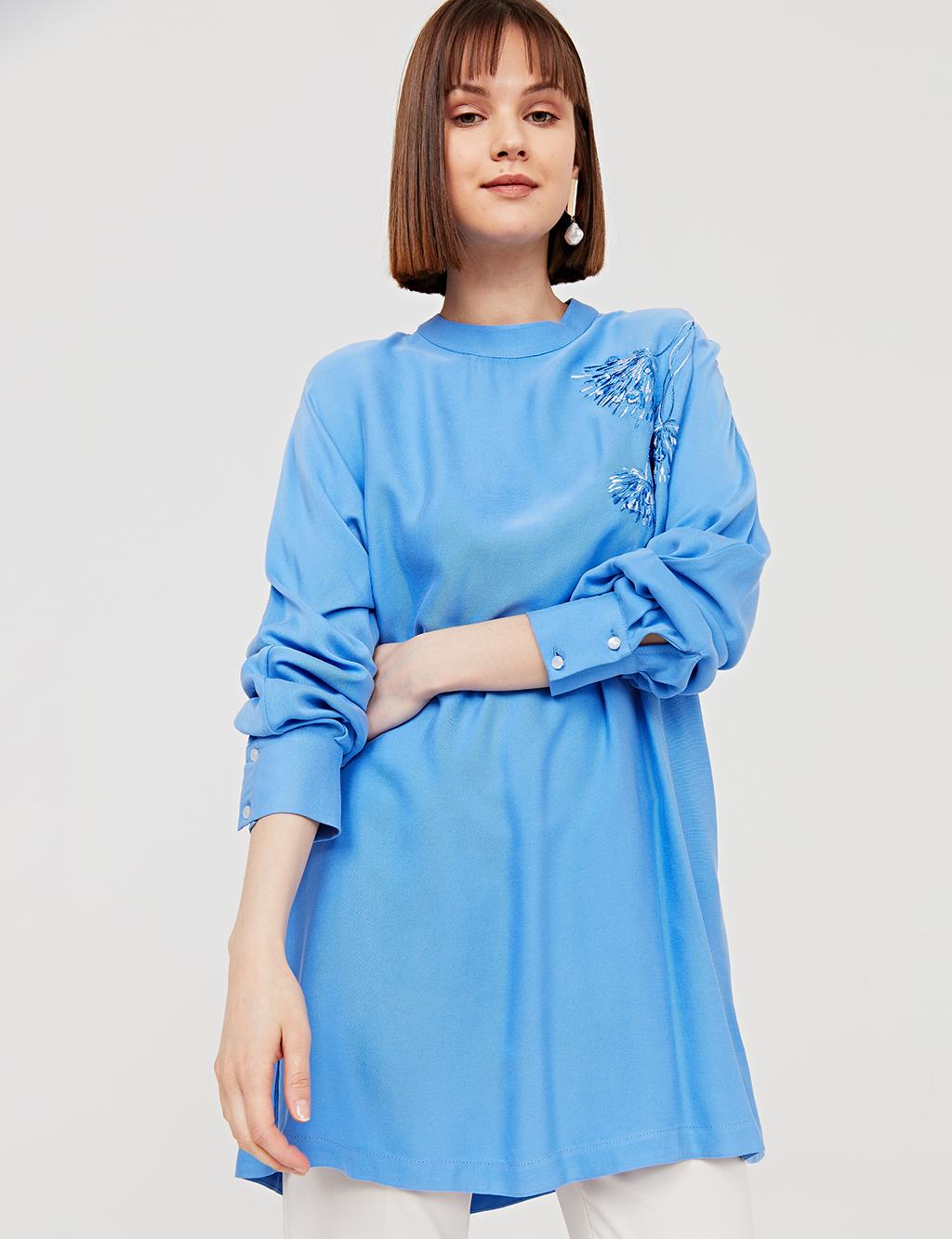 Embroidered Round Neck Collar Blouse B21 10133 Blue