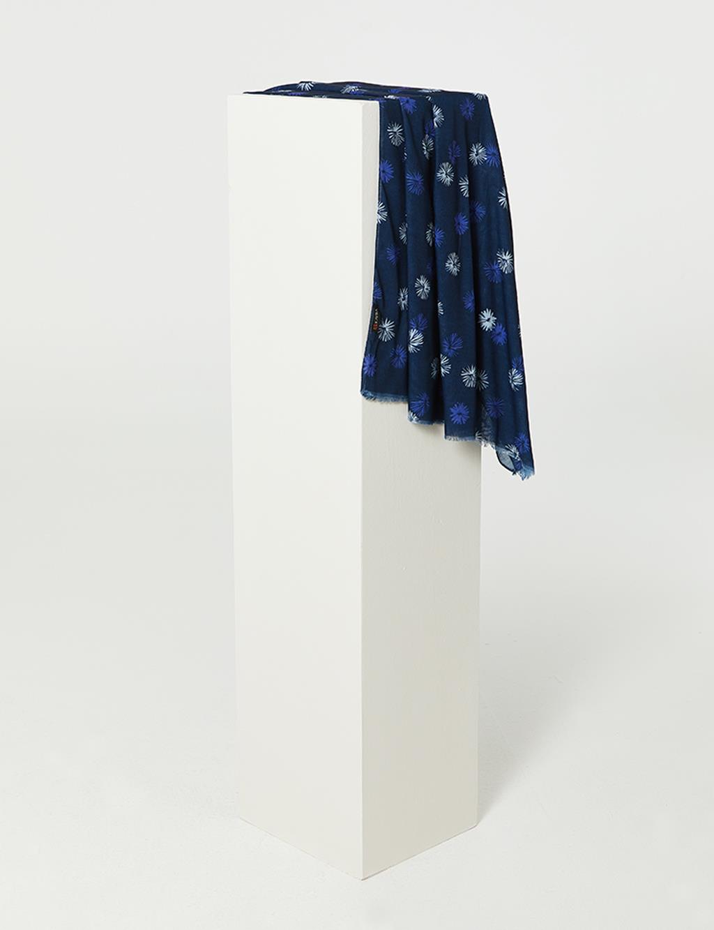 Floral Patterned PES Scarf A21 SAL10 Navy