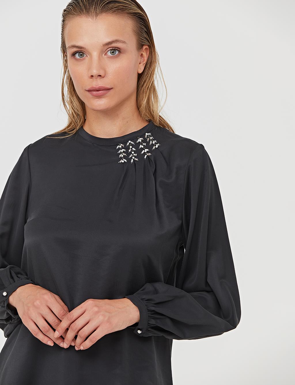 Collar Embellished Balloon Sleeve Blouse A21 11006 Black