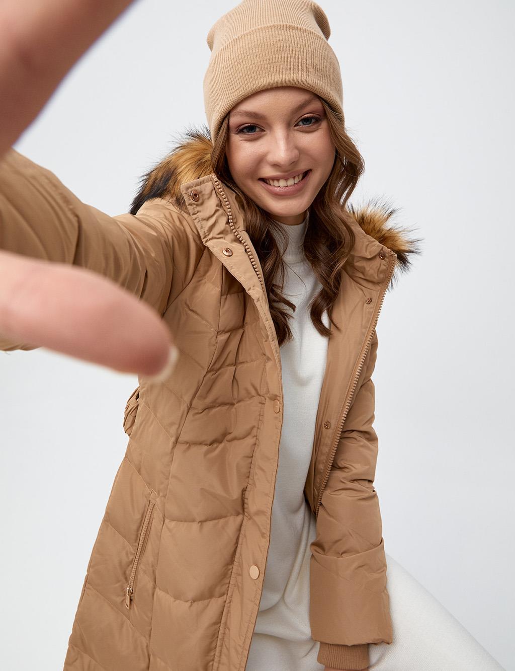 Zigzag Quilted Fur Goose Feather Coat Beige