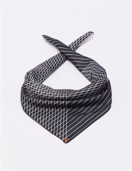 Geometric Patterned Scarf Black-White