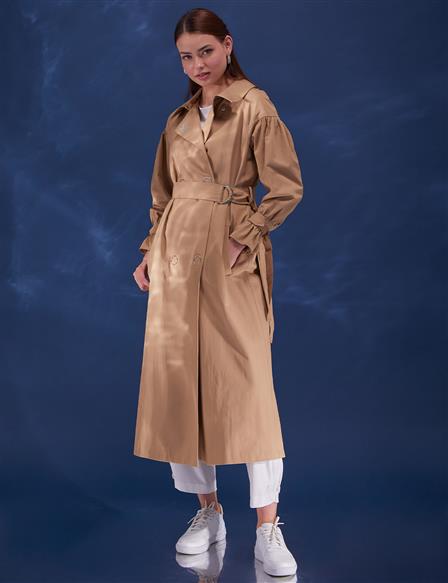 Snap Closure Pleated Trench Coat Beige