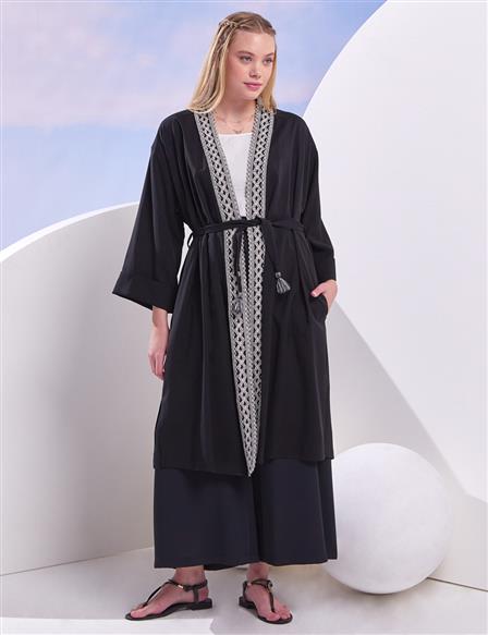 KYR Embroidered Detailed Abaya Black