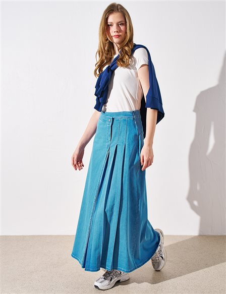 Cross Button Pleated Denim Skirt Blue