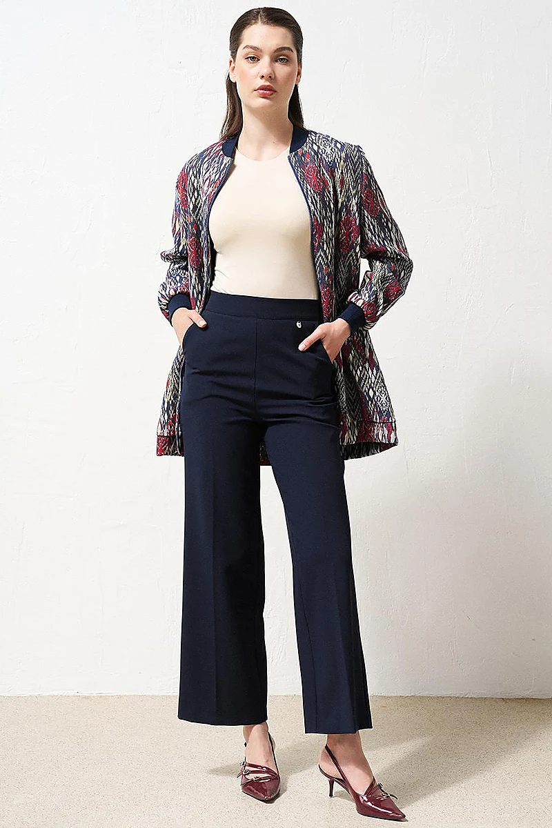  Pressed Crease Wide-Leg Pants in Navy Blue