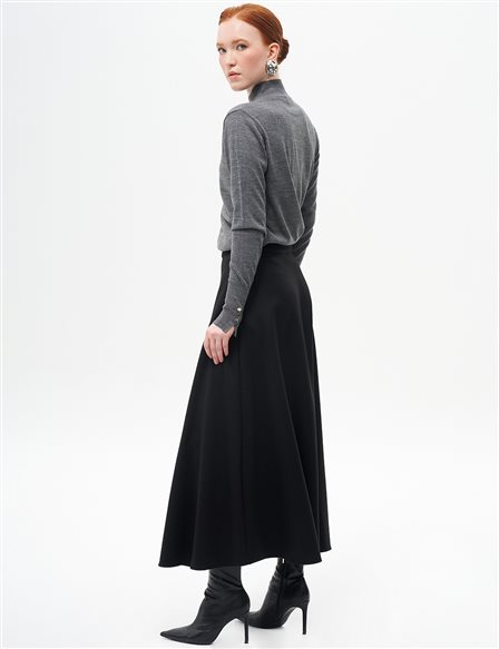 Zipper Detailed Flared Wool Skirt in Black