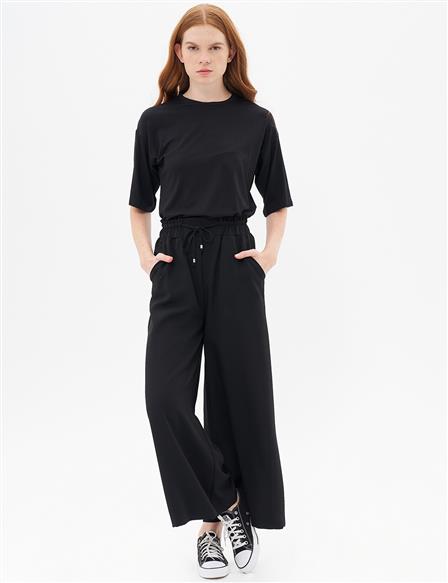 Wide-Leg Lace-Up Pants in Black