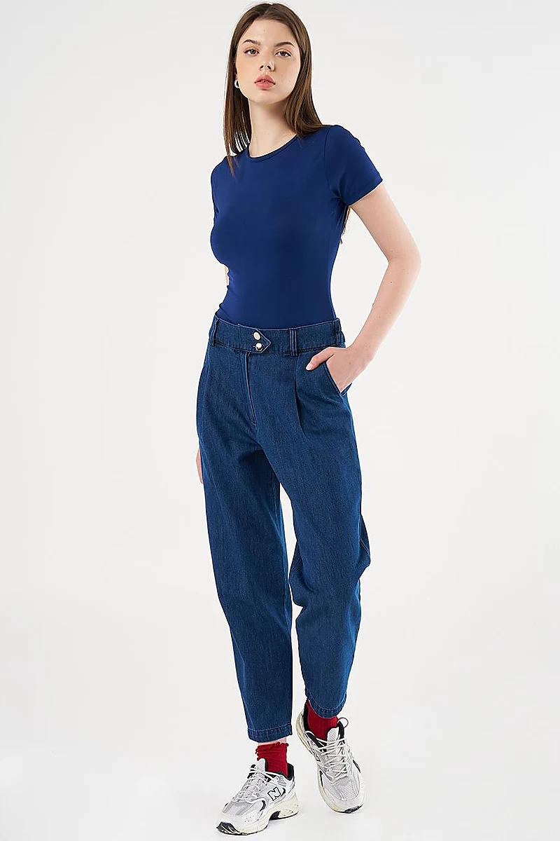 Pleated Carrot Cut Denim Pants Navy