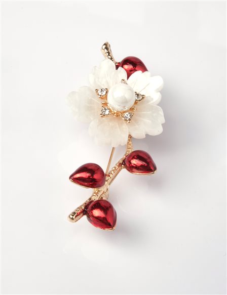 Plum Blossom Figured Brooch Optic White