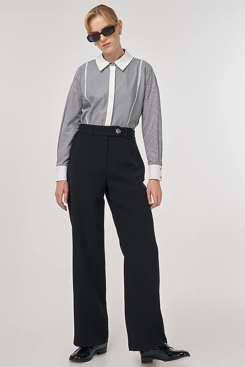 Button-Detail Fabric Pants Black
