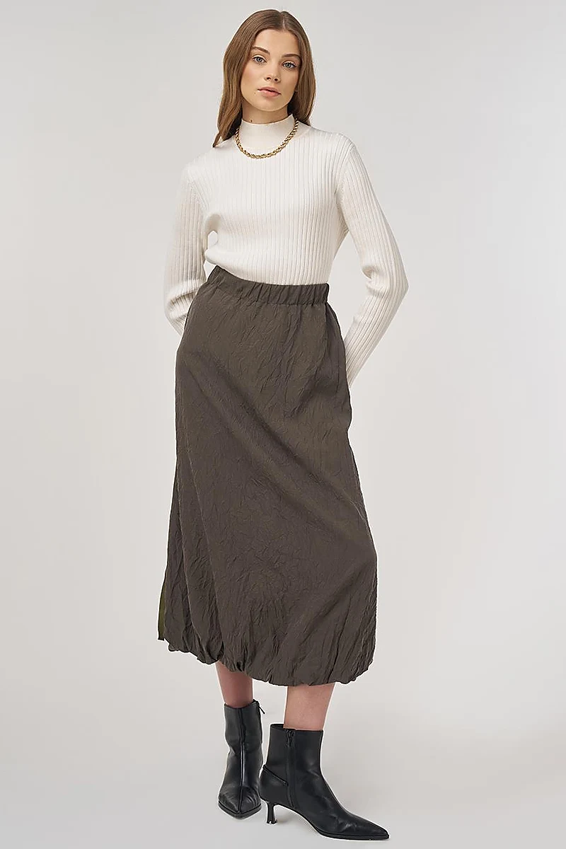 Metal Accessory Crush Skirt Khaki