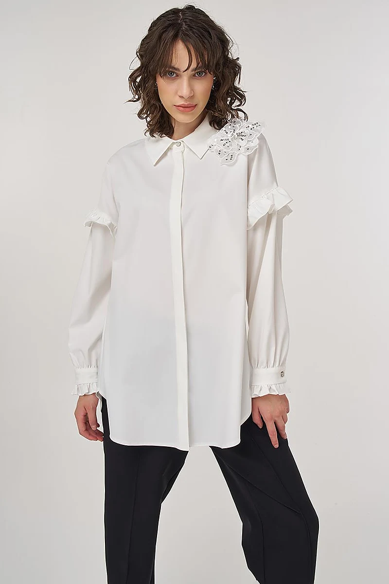 Ruffle-Detailed Chic Tunic in Ecru