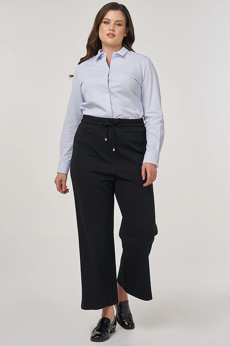 Relaxed-Cut Rayon Trousers in Black