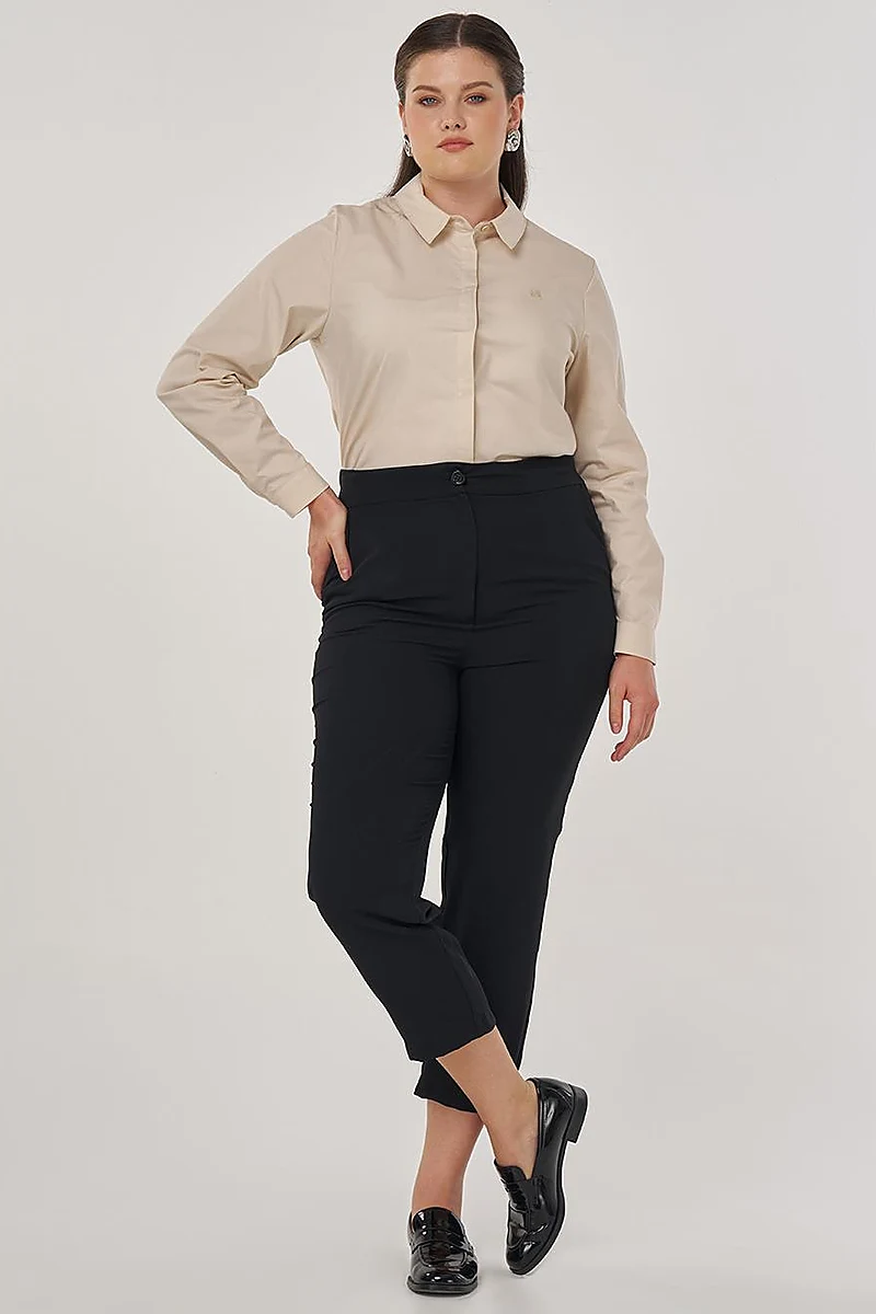 Relaxed-Fit Fabric Trousers in Black