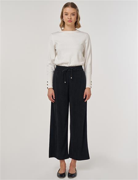 Relaxed-Fit Velvet Pants in Black