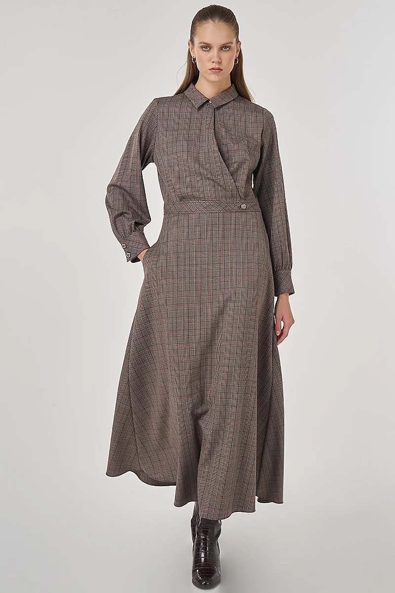 Plaid Maxi Dress in Dark Brown