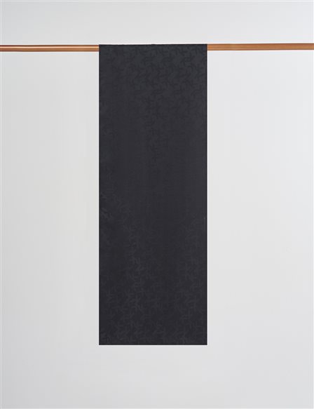 Logo Detaylı Jakarlı Şal Siyah