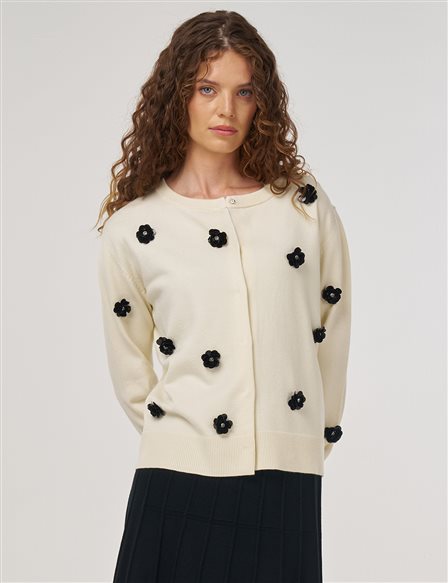 Çiçek Nakışlı Triko Hırka Krem 