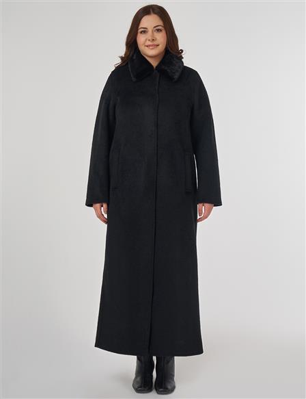 Wool Coat with Fur Collar in Black