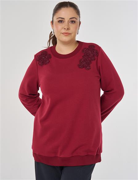 Three-Thread Appliqué Sweatshirt in Burgundy