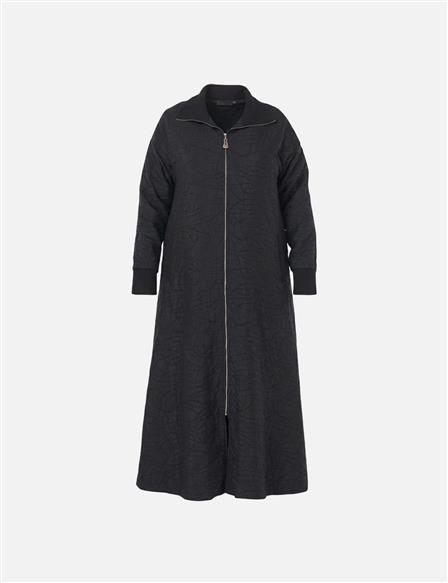 Kabartma Desen Dik Yaka Pardesü Siyah