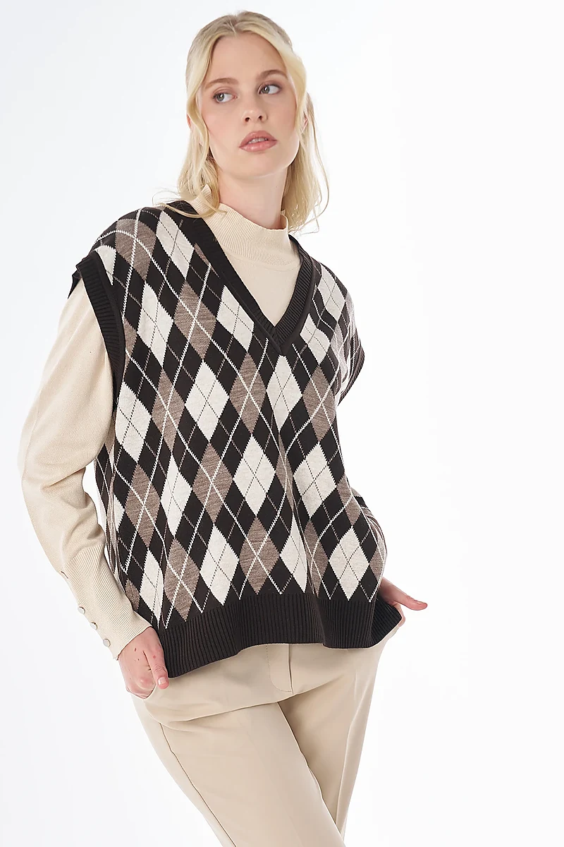 Diamond Pattern Knit Vest Dark Brown
