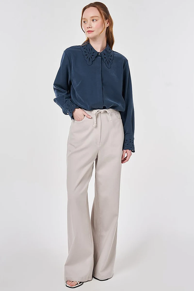 Drawstring Lyocell Trousers in Light Gray