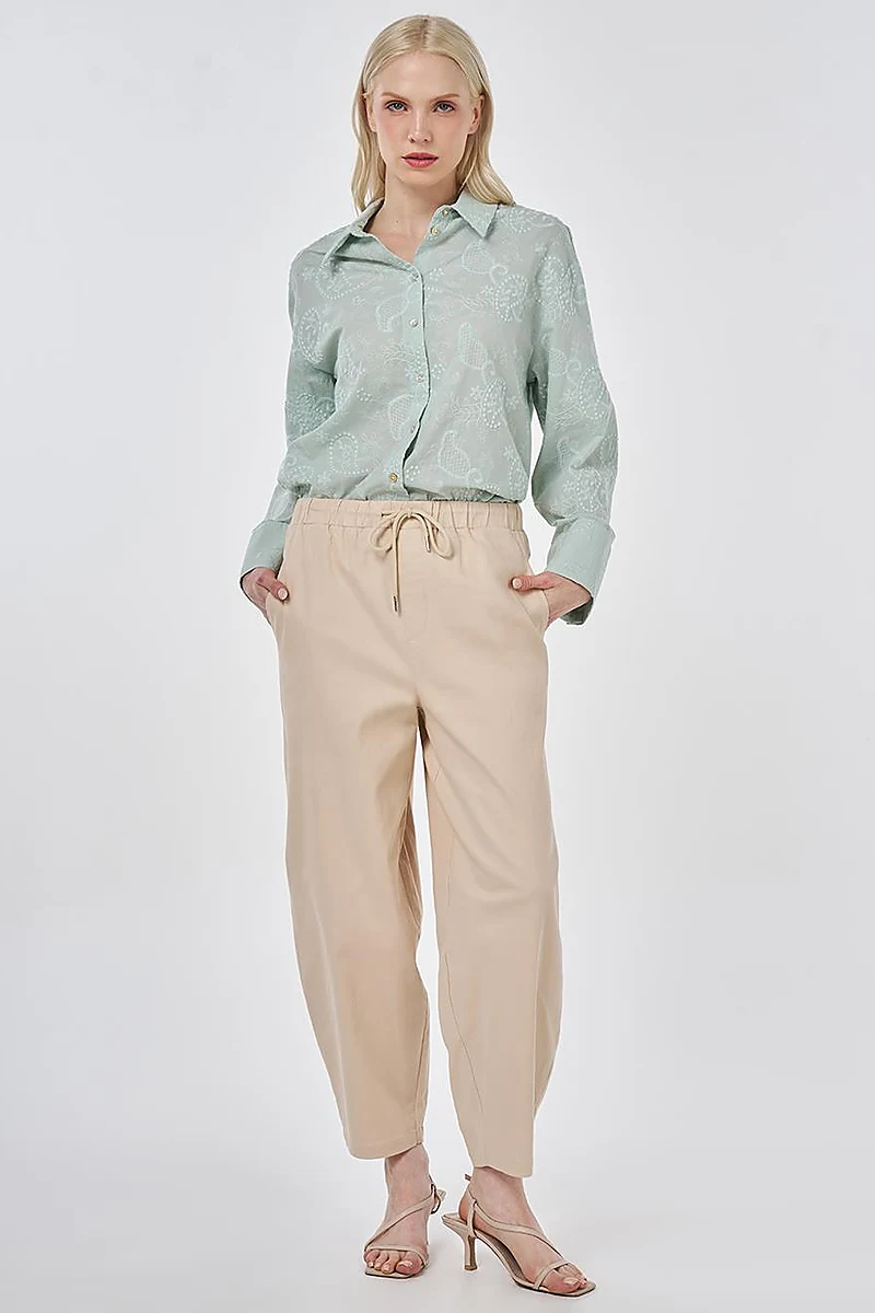 Elastic Waist Carrot Fit Trousers Beige