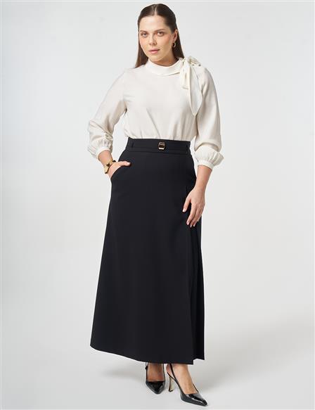 Buckle Detail Flared Skirt Black
