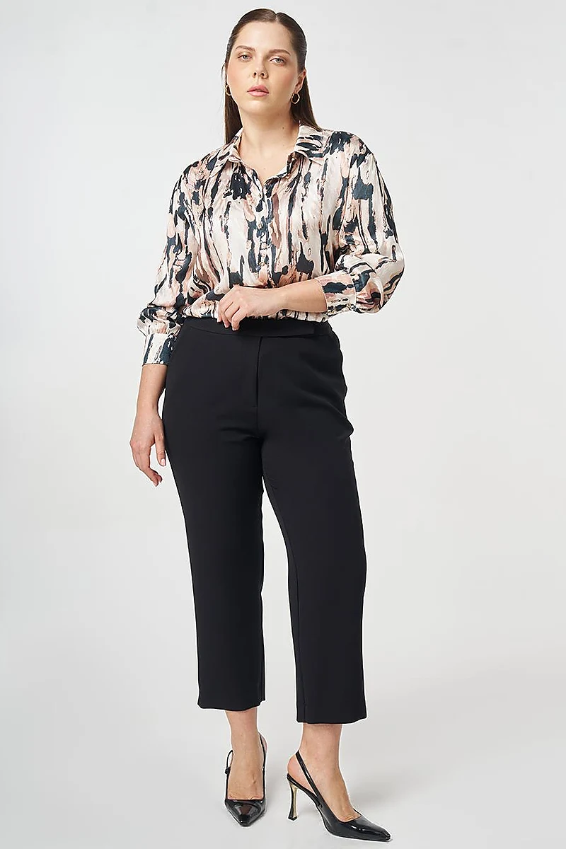 Carrot Cut Pants Black