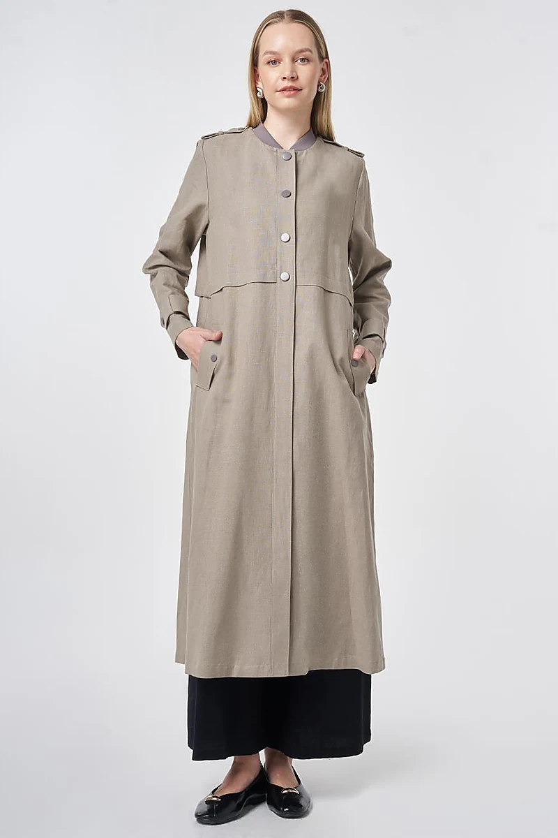 Epaulette-Detail Cotton-Linen Outerwear in Dark Mink