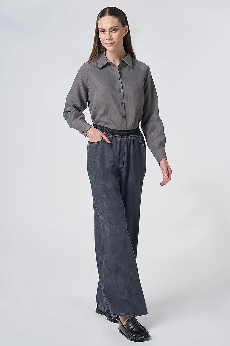 Waist Detail Relaxed Fit Trousers – Black