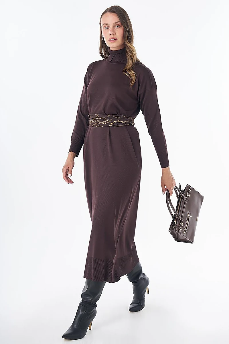 Turtleneck Knit Dress – Dark Brown