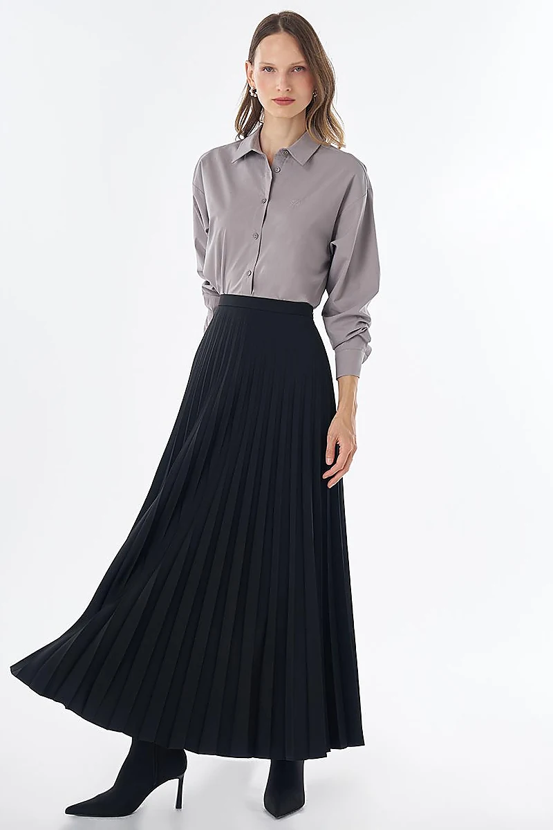 Basic Pleated Skirt - Black