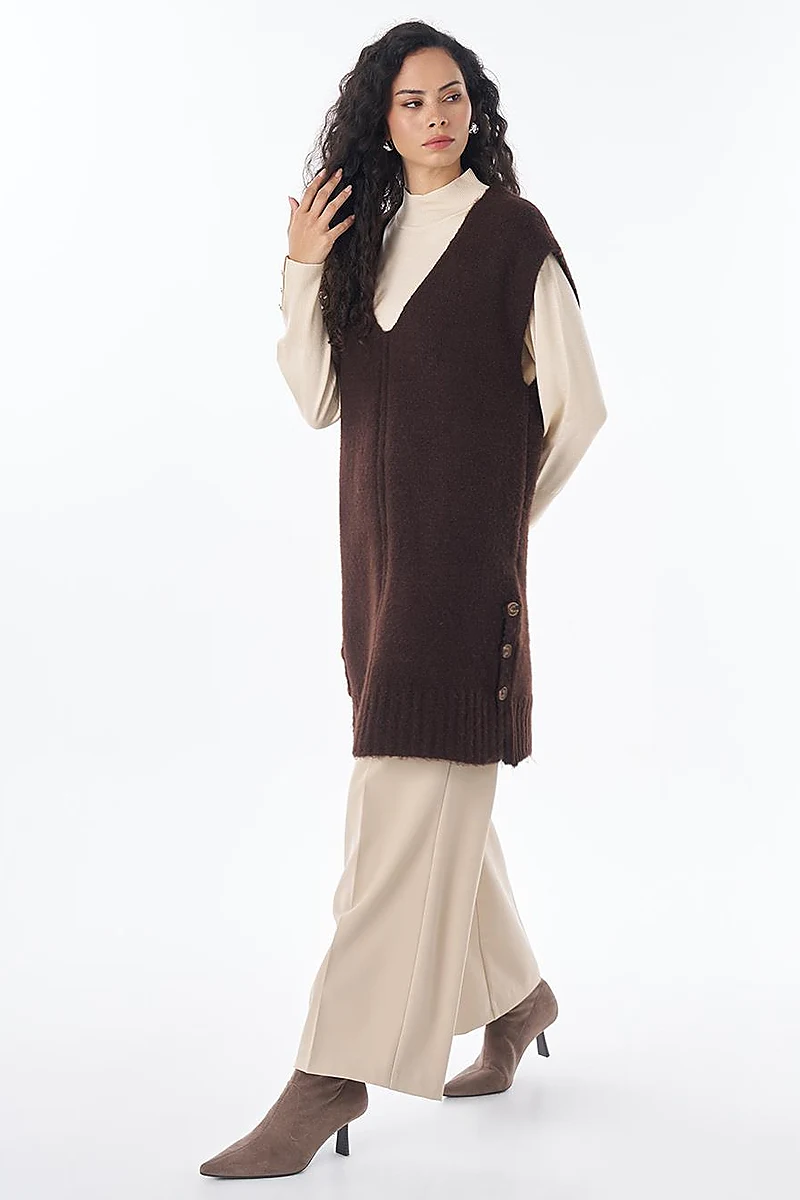 Button-Detail Knit Vest Dark Brown