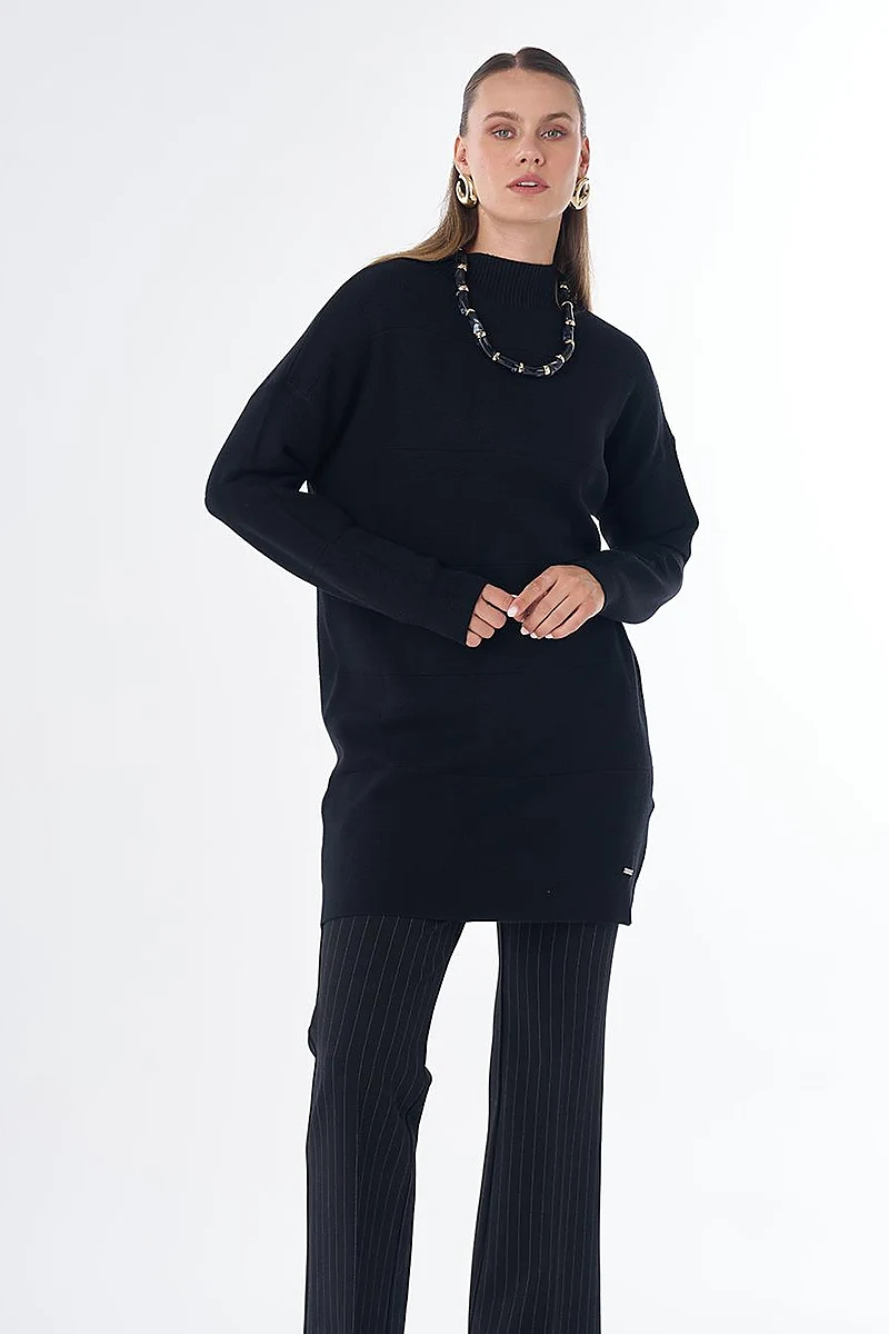 Square Pattern Knit Tunic – Black
