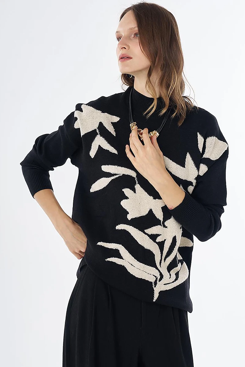 Leaf Pattern Knit Tunic – Black