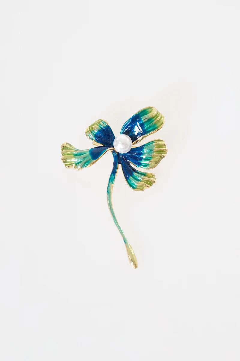 Pearl Detail Flower Motif Brooch Gold