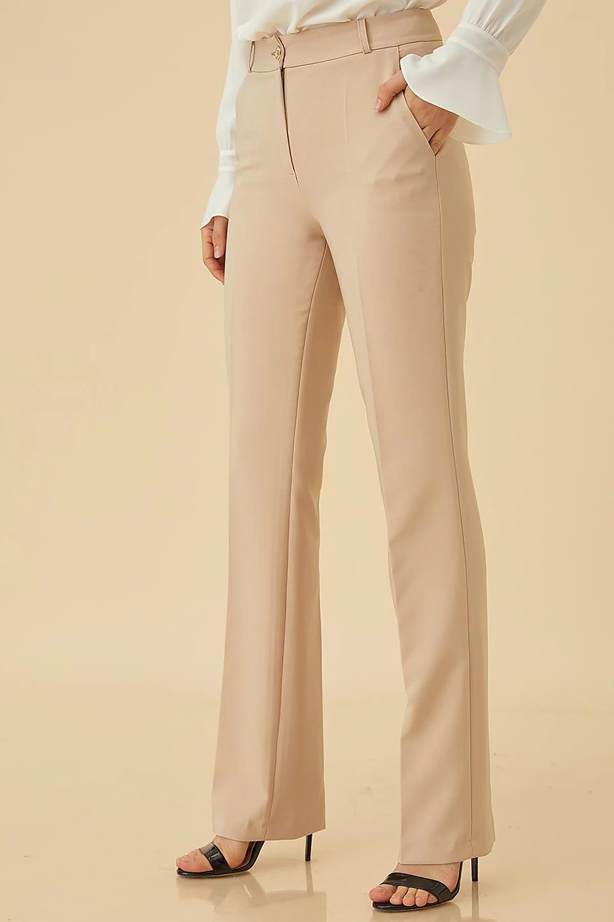 Basic Straight Cut Pants SZ-19502 Beige