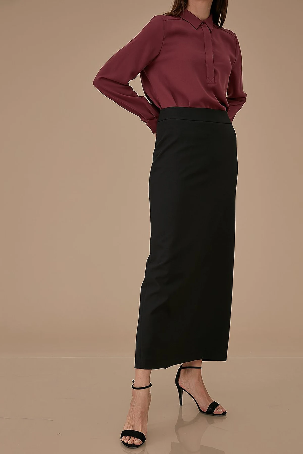 Basic Skirt Black SZ 12500