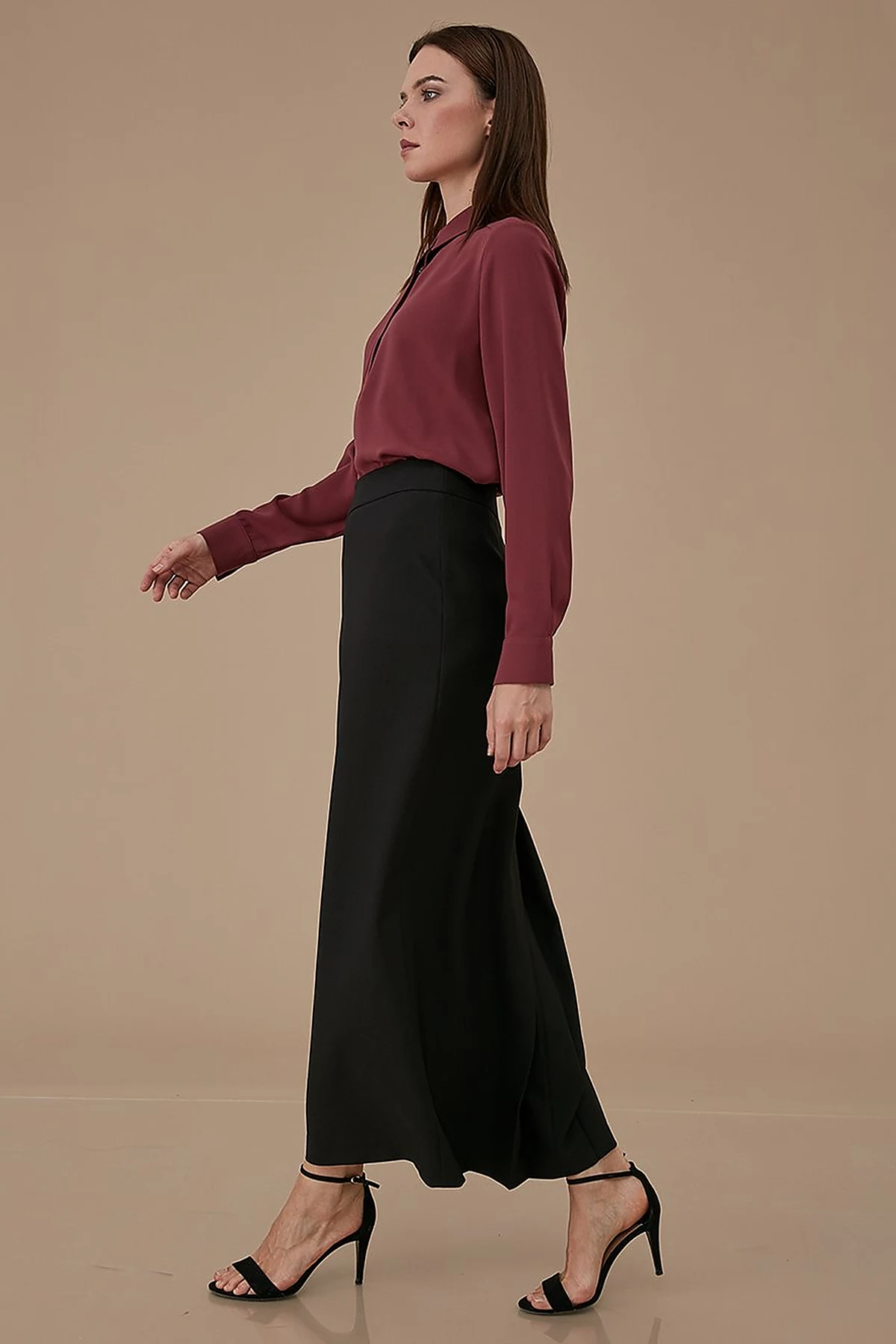 Basic Skirt Black SZ 12500