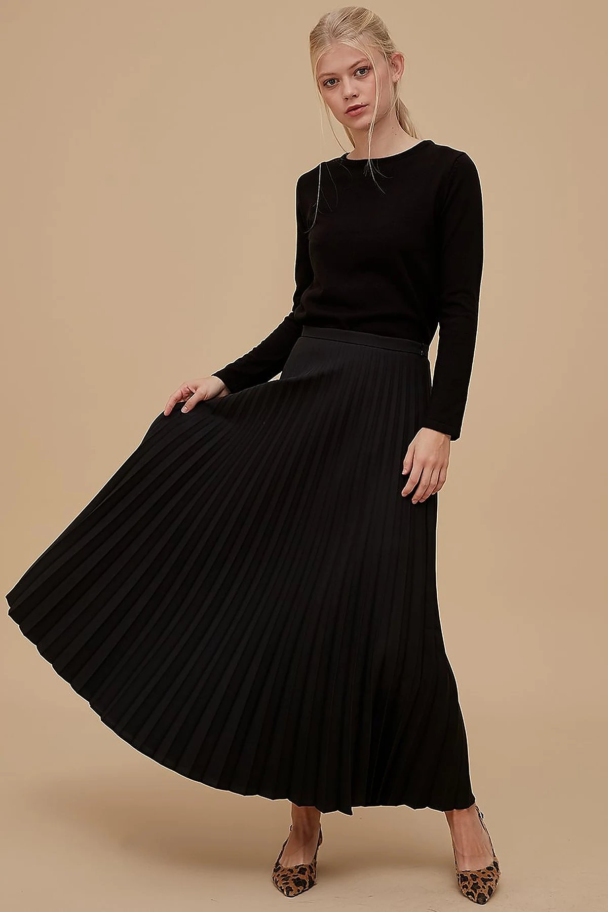 Basic Pilise Etek Siyah SZ 12501