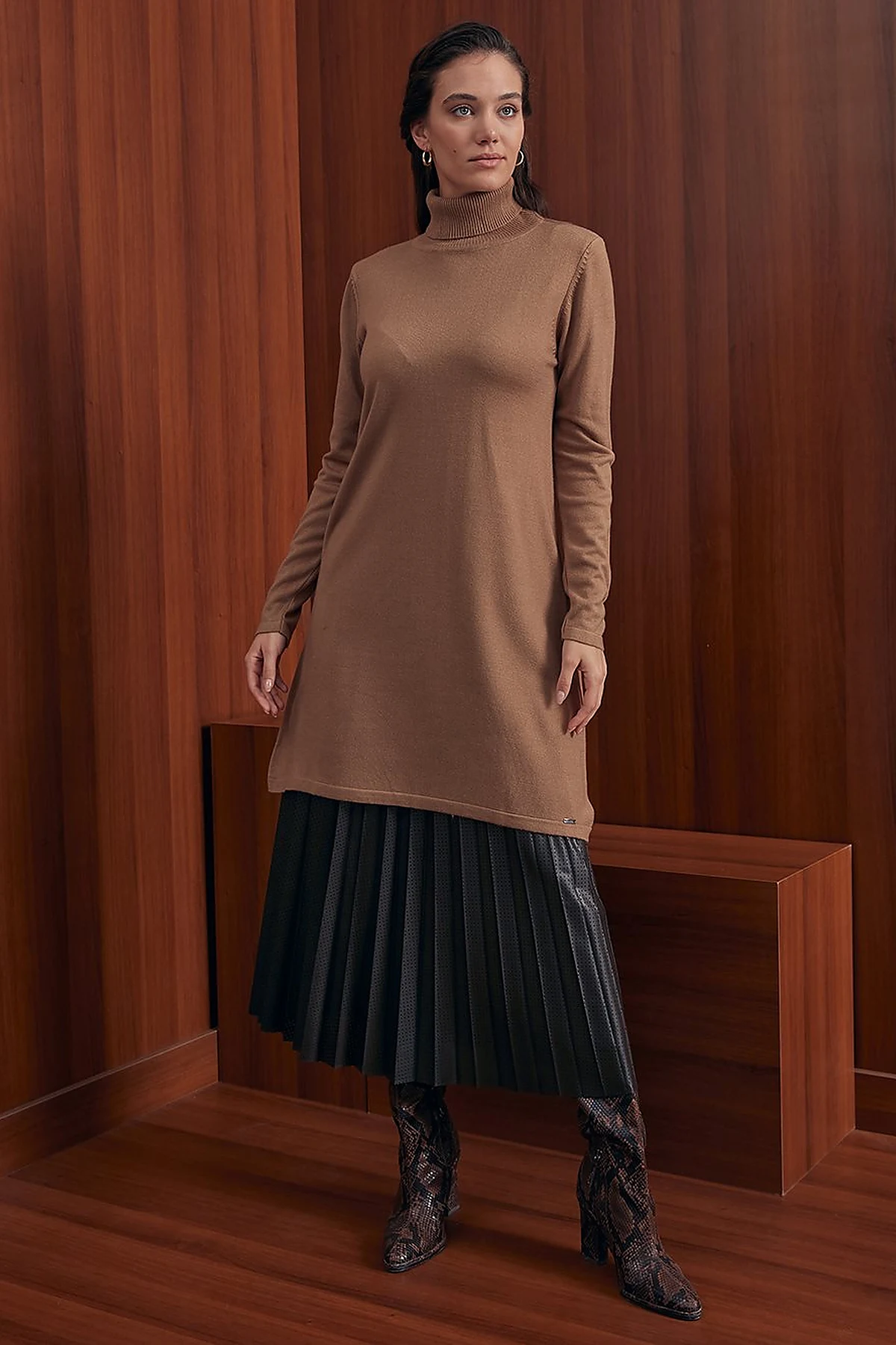 Basic Turtleneck Knitwear Tunic SZ TRK40 Beige