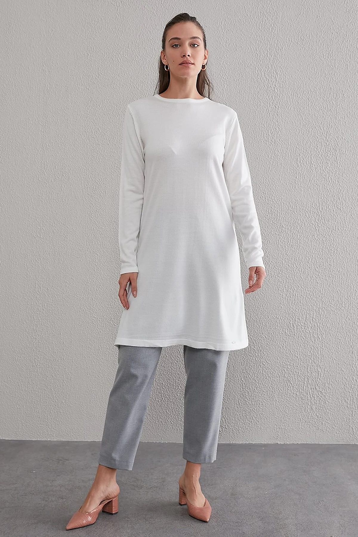 Basic Crew Neck Knit Tunic Ecru