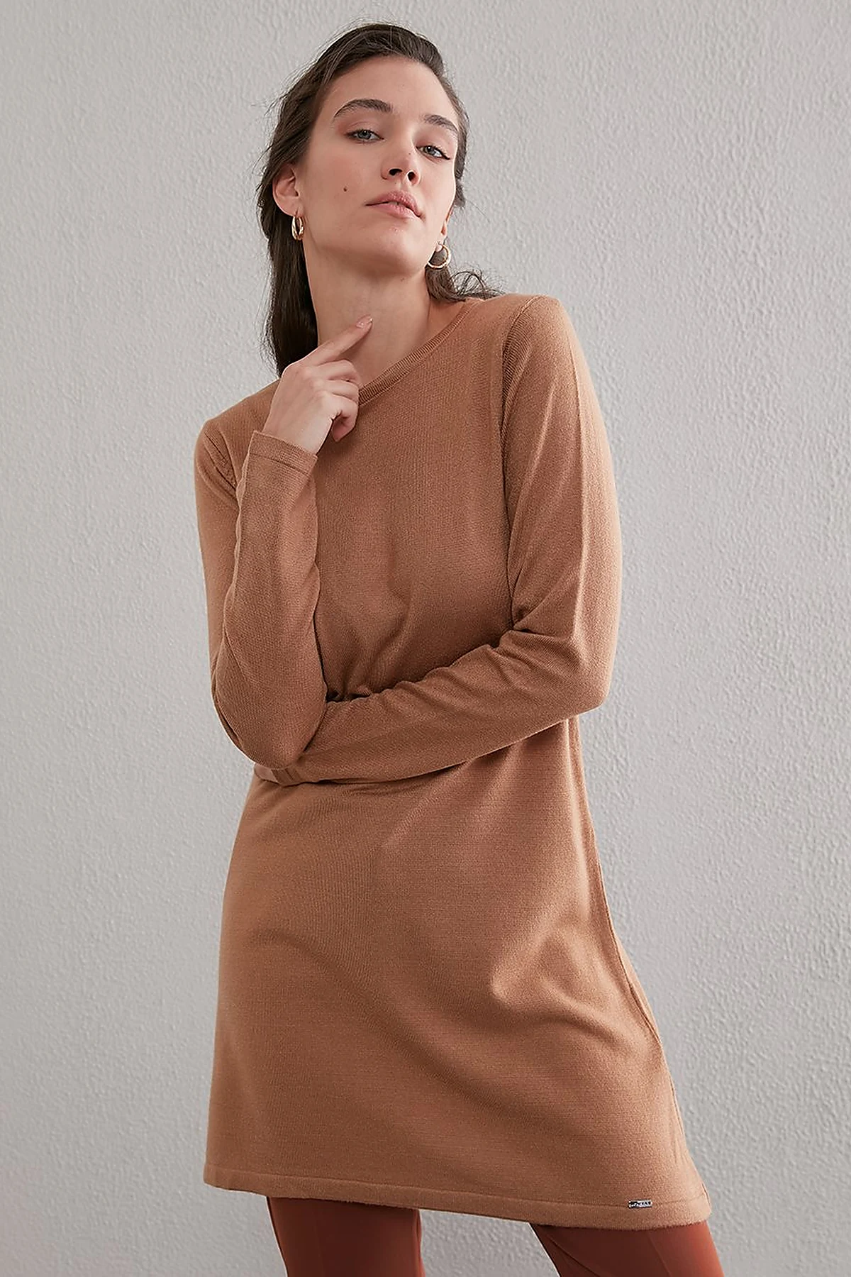 Basic Crew Neck Knit Tunic Beige