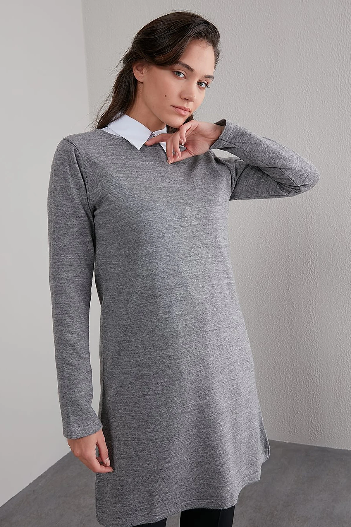 Basic Crew Neck Knit Tunic Gray